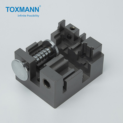 Multifunctionele CNC Machinaal bewerkte Tolerantie 0.01mm van Aluminiumdelen voor het Vastnagelen van Materiaal